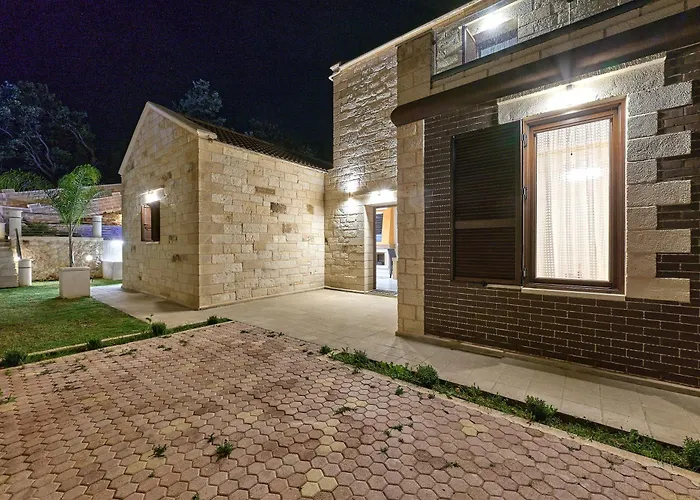 Sunaktis Luxury Villa